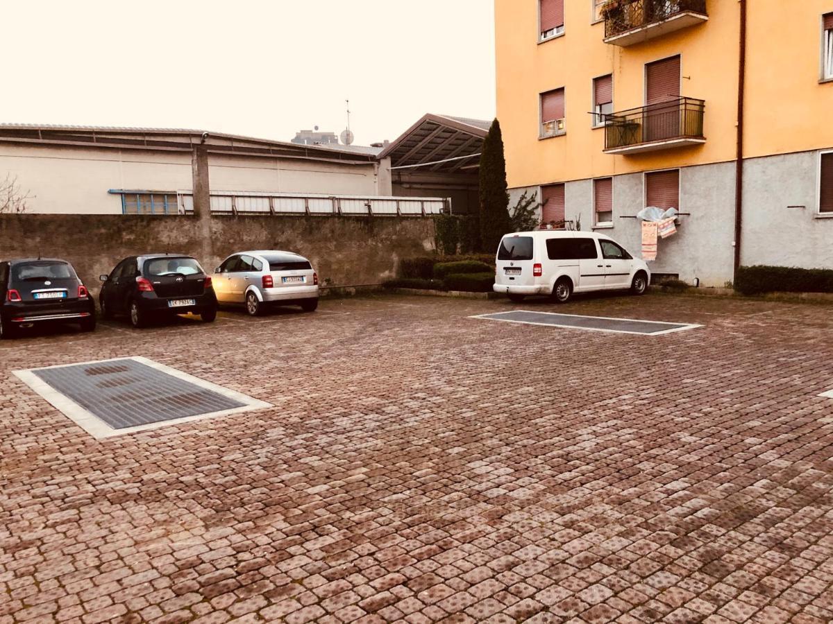 Bergamo Easy Airport Sleep&Fly Parking Daire Dış mekan fotoğraf